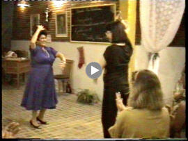XIV Velá de San Diego. Convivencia vecinal comiendo, bebiendo, cantanto y bailando.  1991. Sevill...