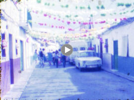 Calles de La Bachillera decoradas para la celebración de la Velá. 1983. La Bachillera (barrio, S...