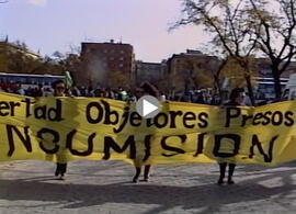 Manifestación contra el encarcelamiento de insumisos en el Día Internacional de los Presos por la Paz. 1 de diciembre de 1991. Sevilla (España)
