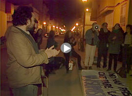 Manifestación nocturna en apoyo a Jacobo Vega frente a la cárcel de la Ranilla. 27 de febrero de 1996. Sevilla (España)
