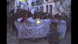 Manifestación en 1990 contra la Guerra del Golfo. Los Corrales (Sevilla, España)